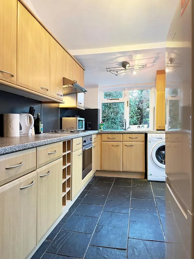 Daisy'S Place In London Apartment